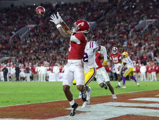 Jaylen Waddle Stars in First Two Days of Training Camp - Sports Illustrated  Alabama Crimson Tide News, Analysis and More